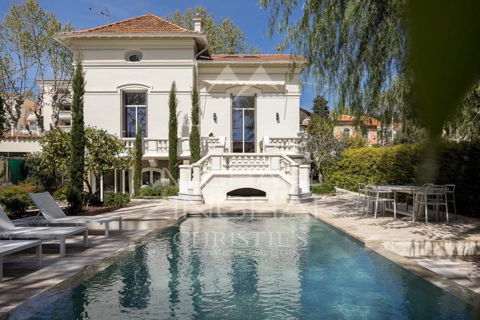 Maison de luxe à vendre dans le quartier Sainte Catherine