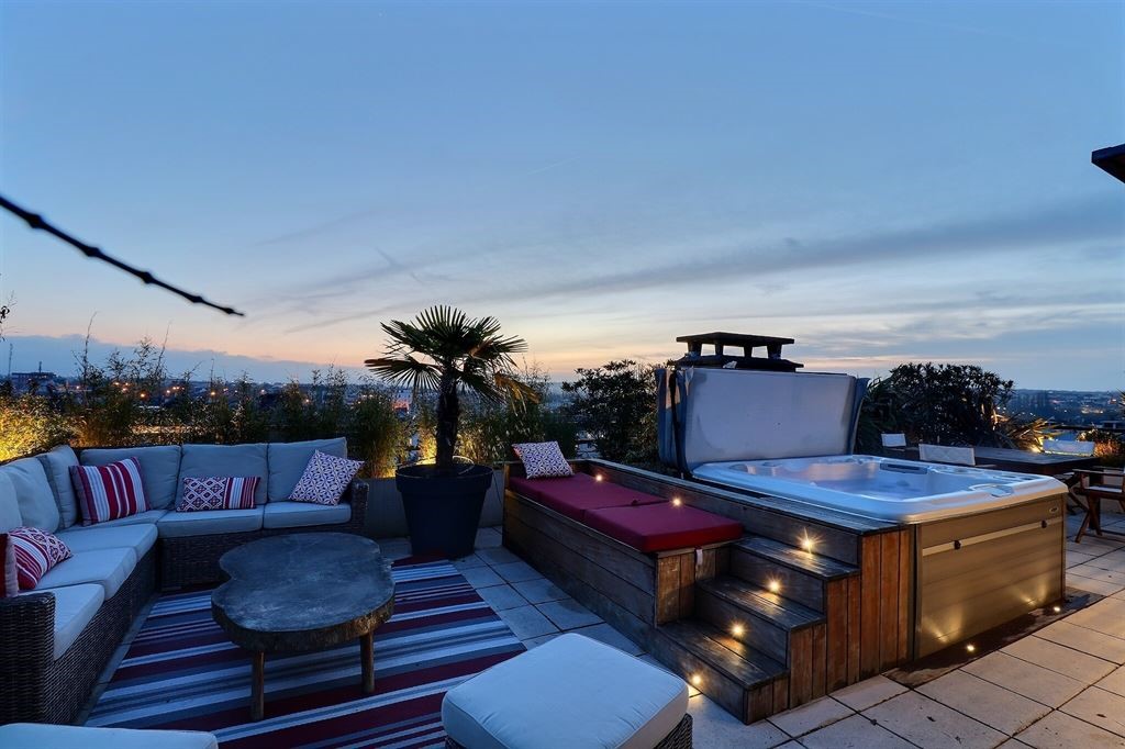 Duplex de luxe à vendre dans le quartier La Vaudoire-Centre Ville