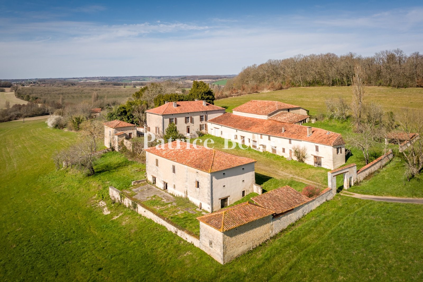 Traditional property for sale in Angoulême