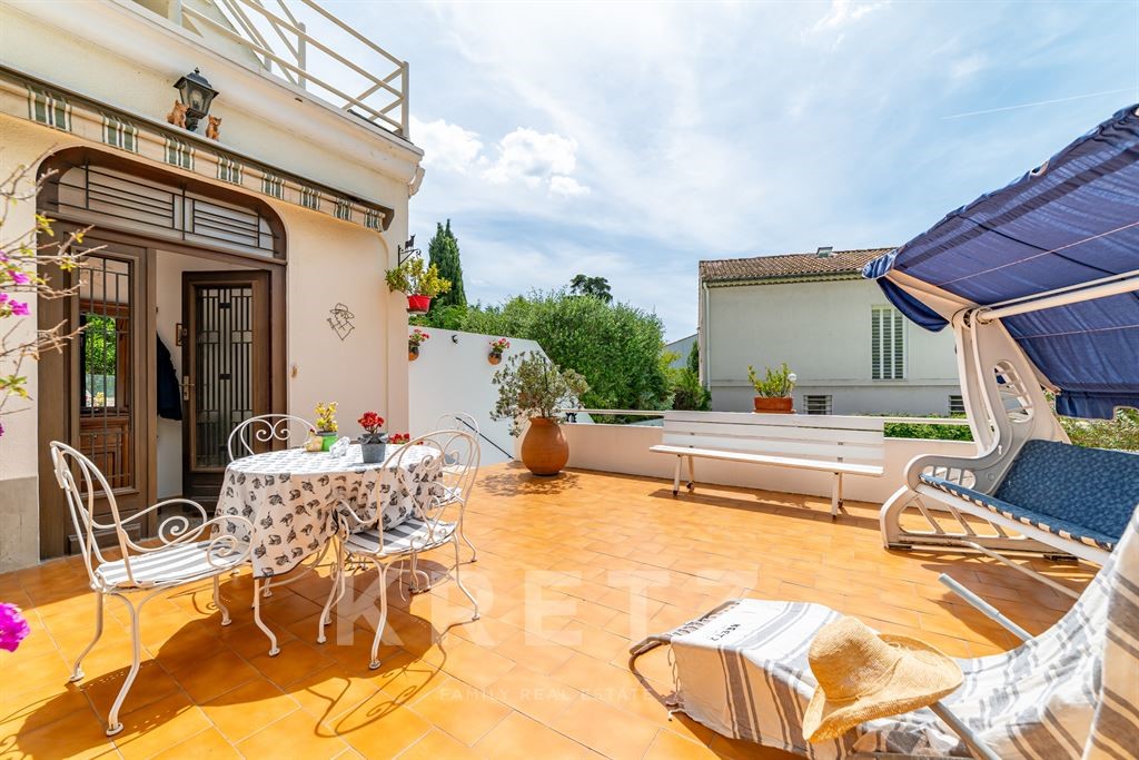 luxe huis te koop in Les Alyscamps-Chabourlet
