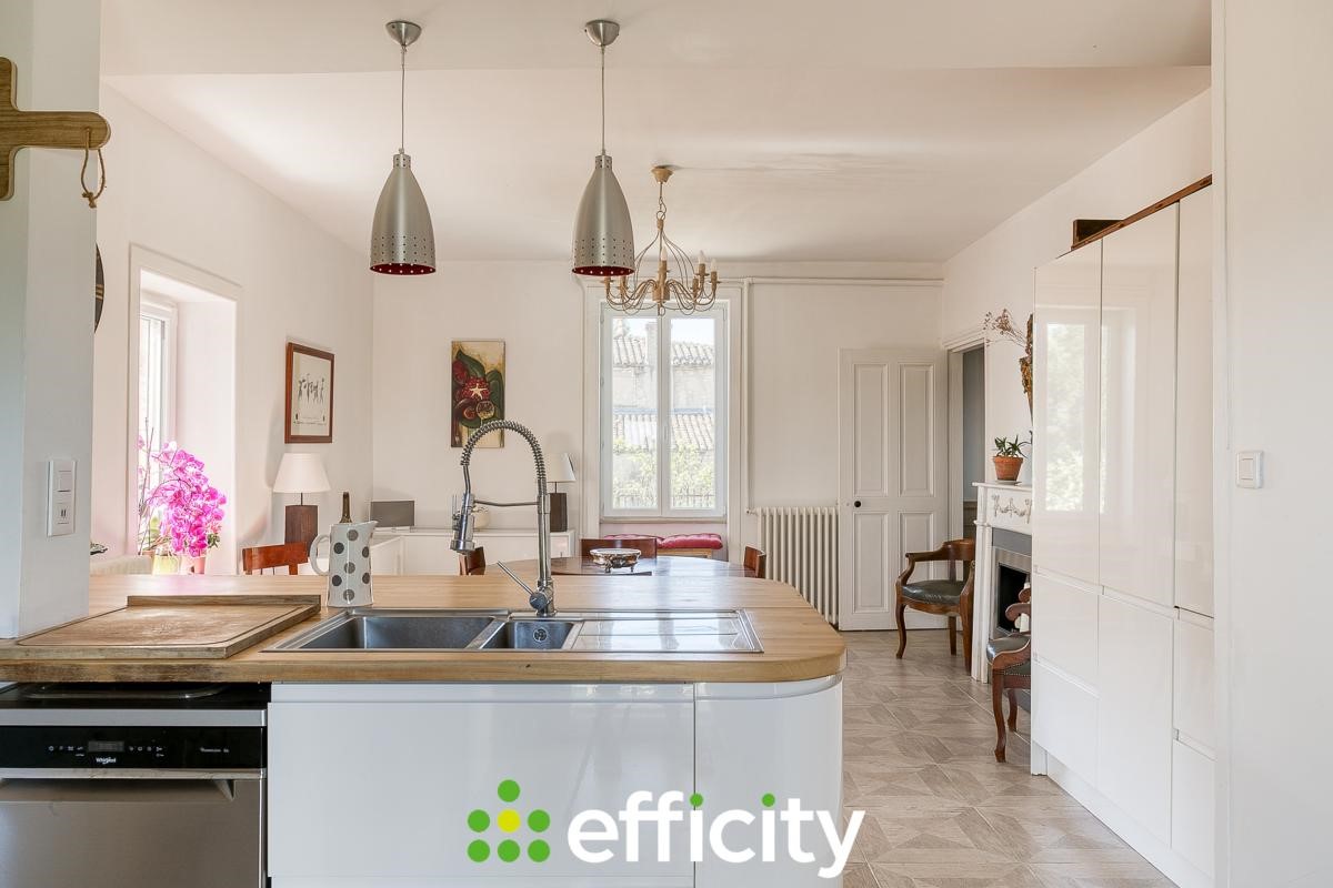 Demeure à vendre dans le quartier Ouilly les Rousses-Chervinges