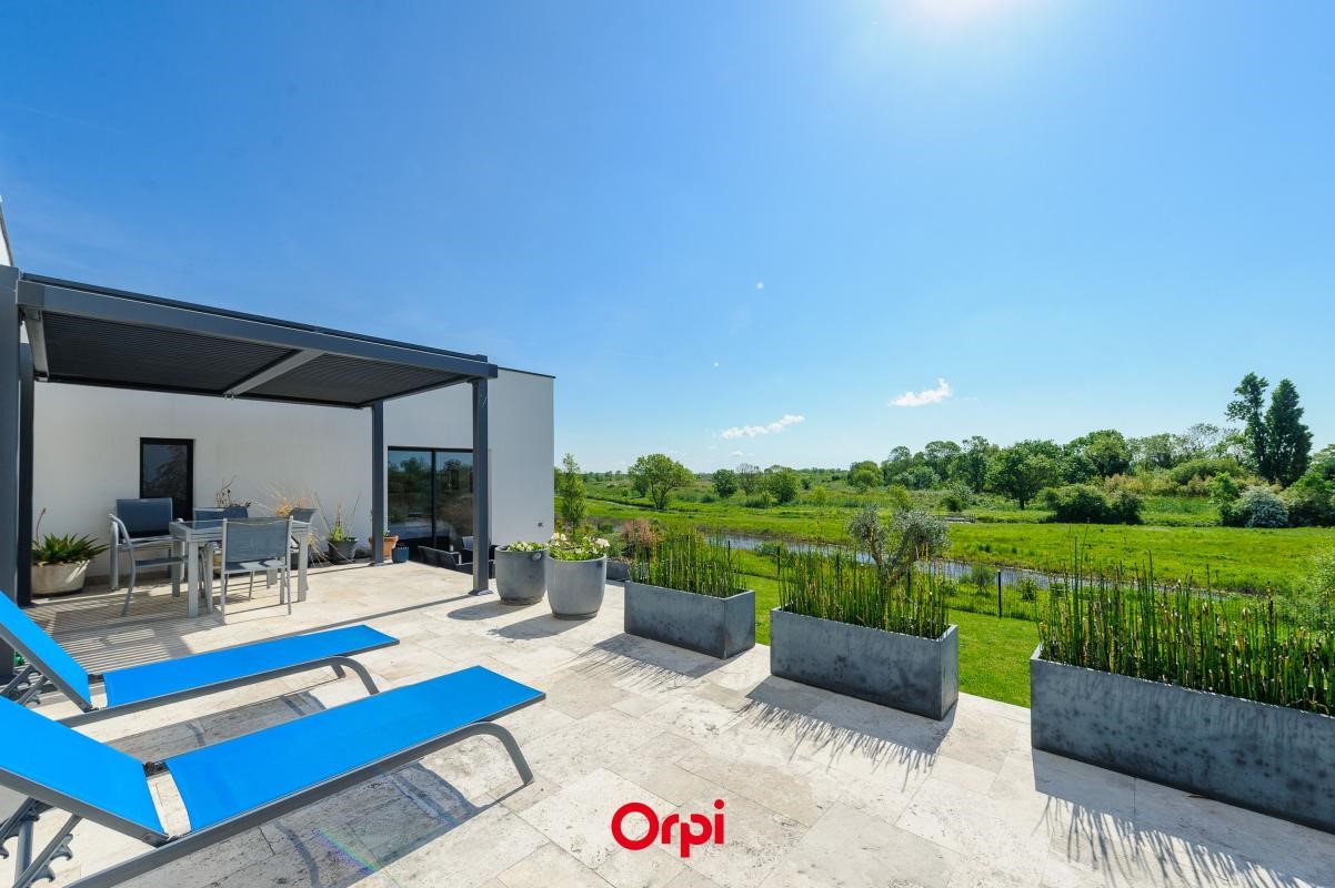 Maison de luxe à vendre dans le quartier Est