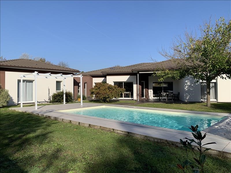 Luxury house for sale in Arsac