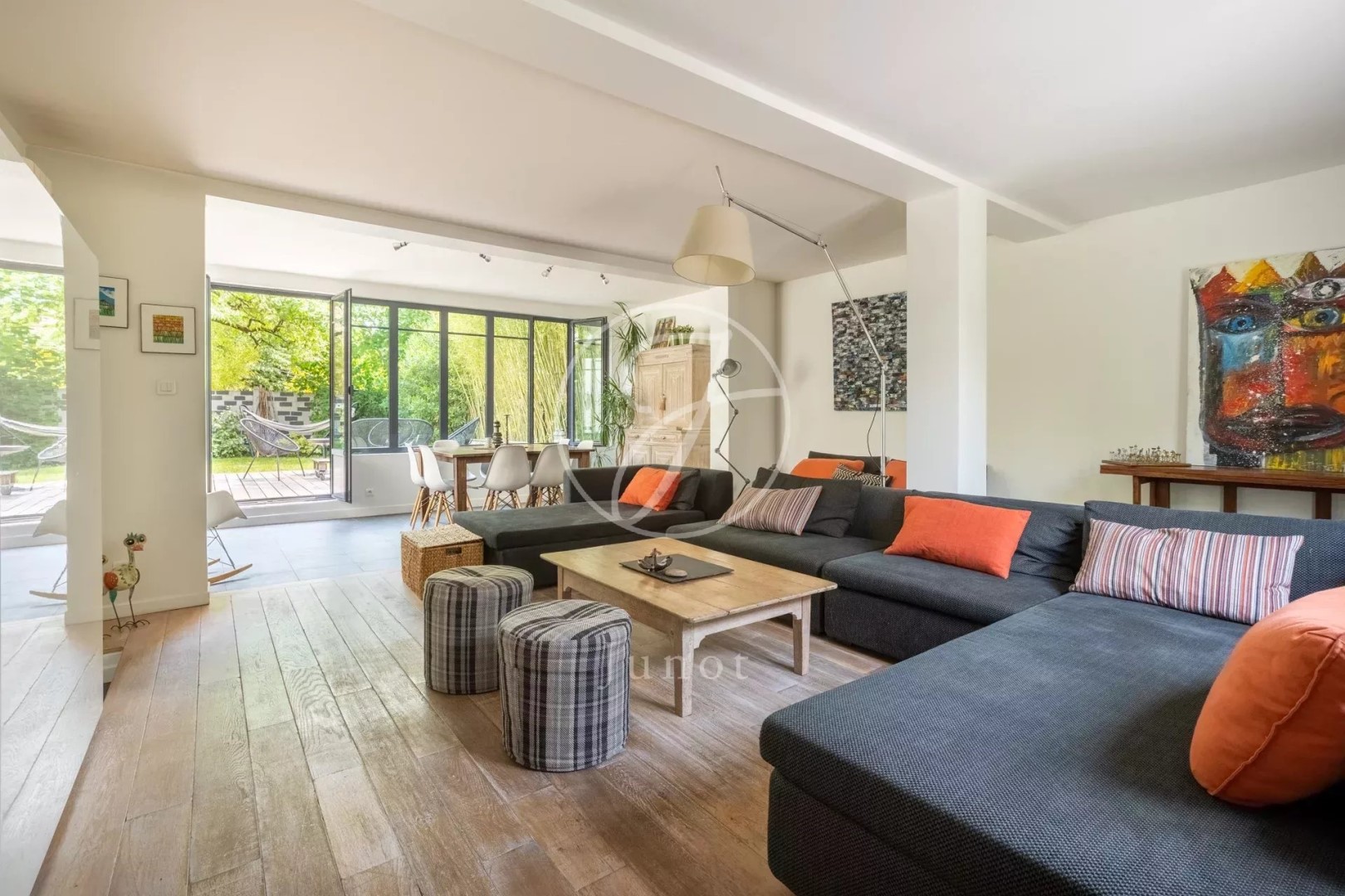 Maison de luxe à vendre dans le quartier Plateau-Mont Valérien