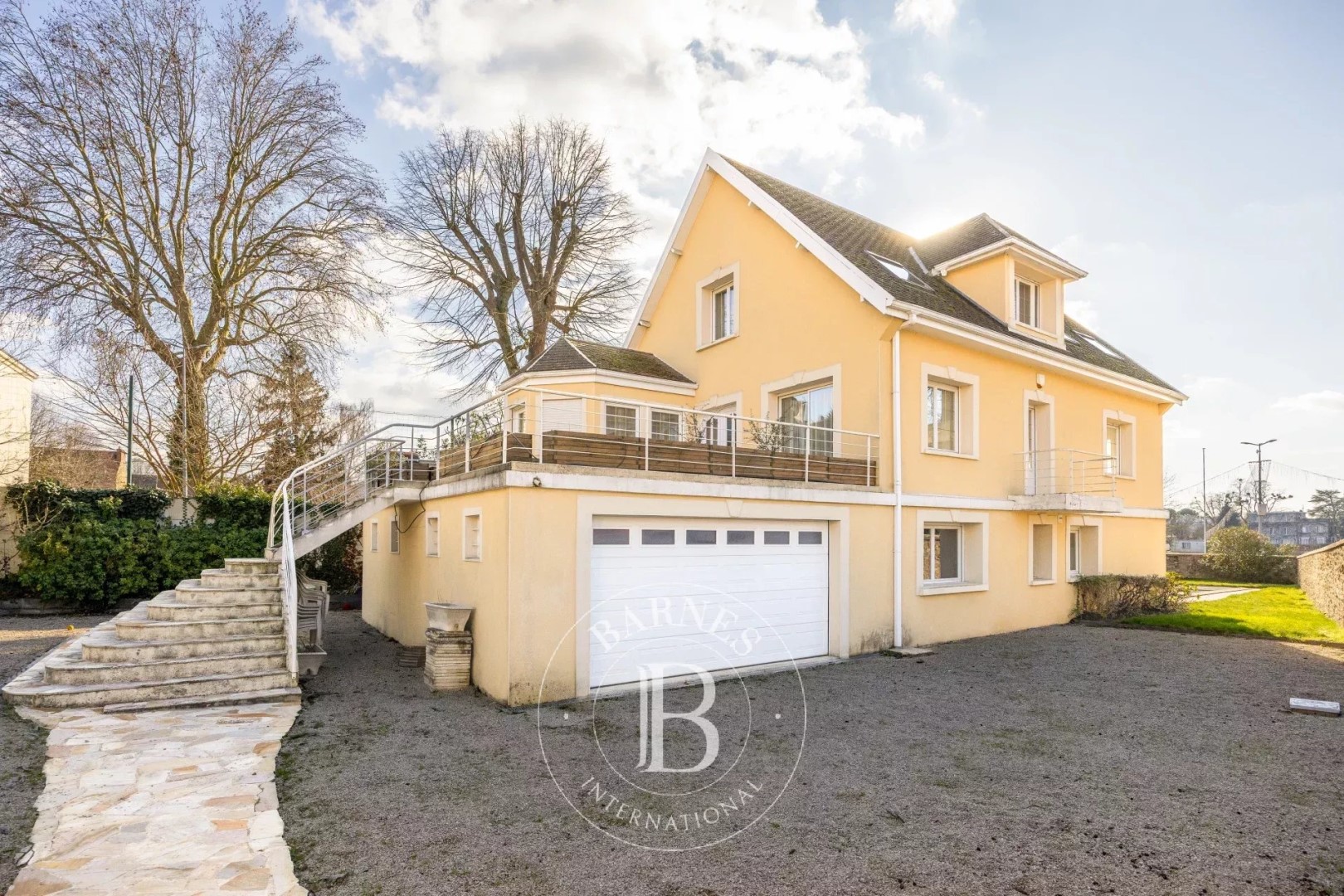 Luxury house for sale in the district Sud