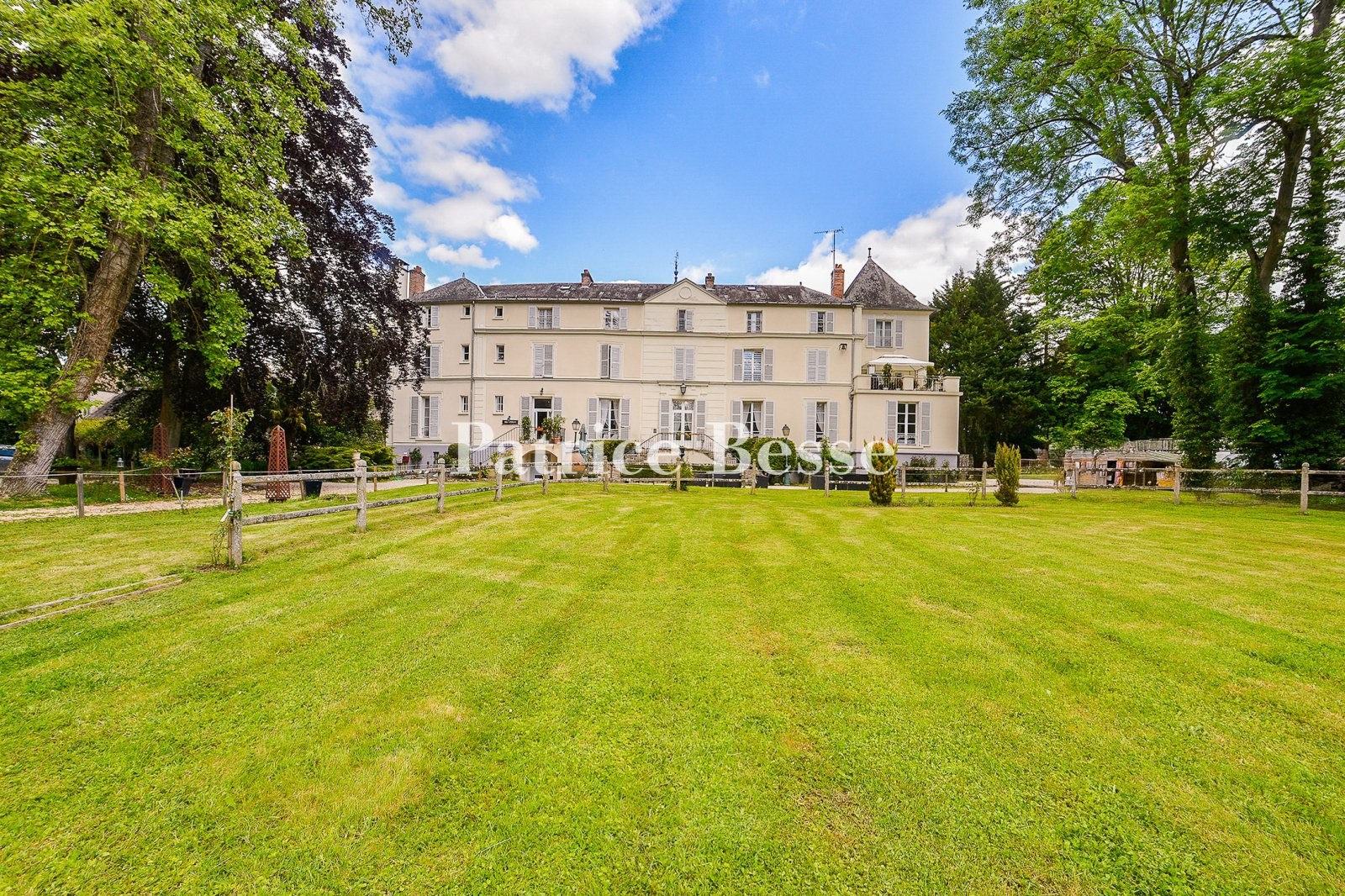 Castle for sale in Étampes