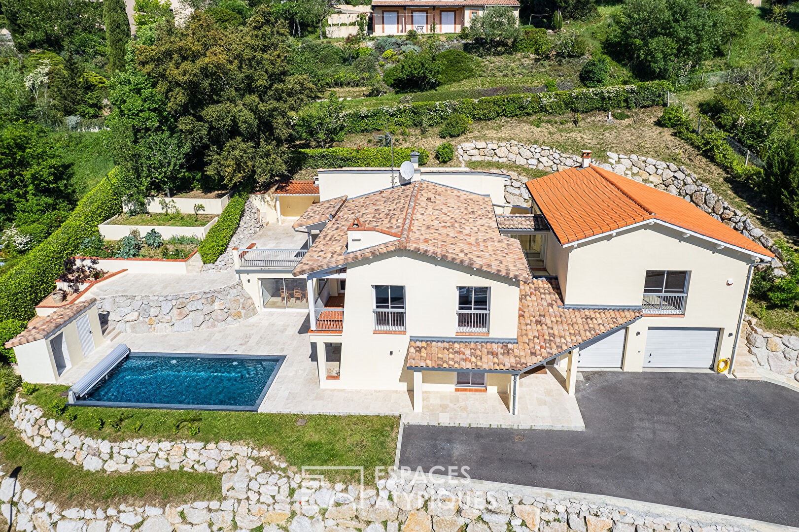 Maison de luxe à vendre à Lacroix-Falgarde