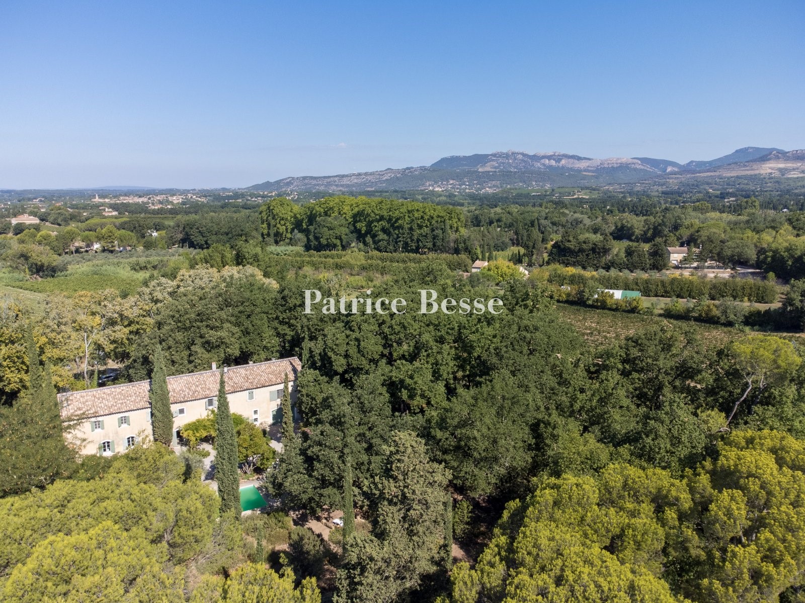 Luxury house for sale in Avignon