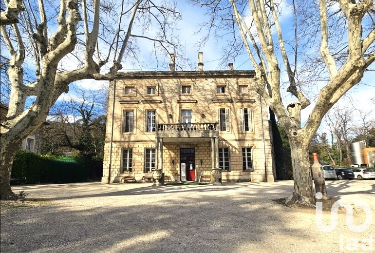 Château à vendre dans le quartier Est