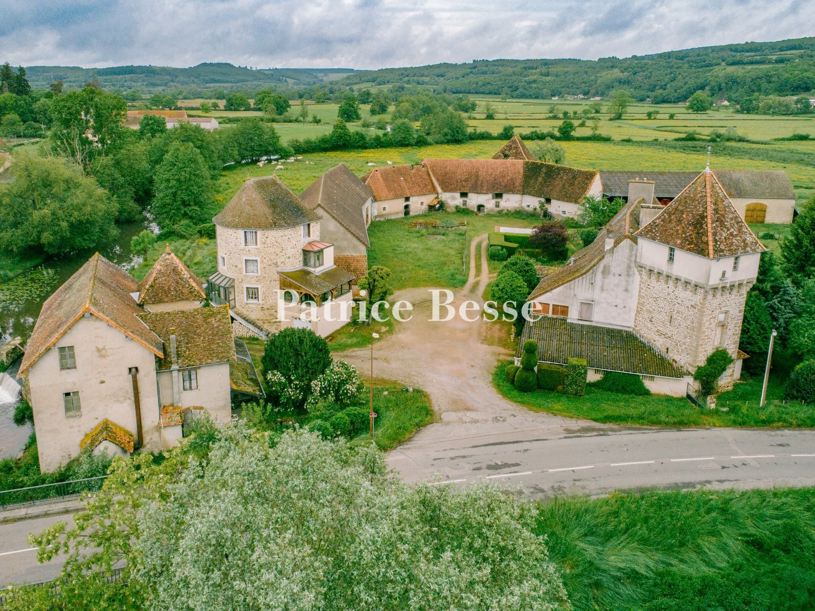 Castle for sale in Autun