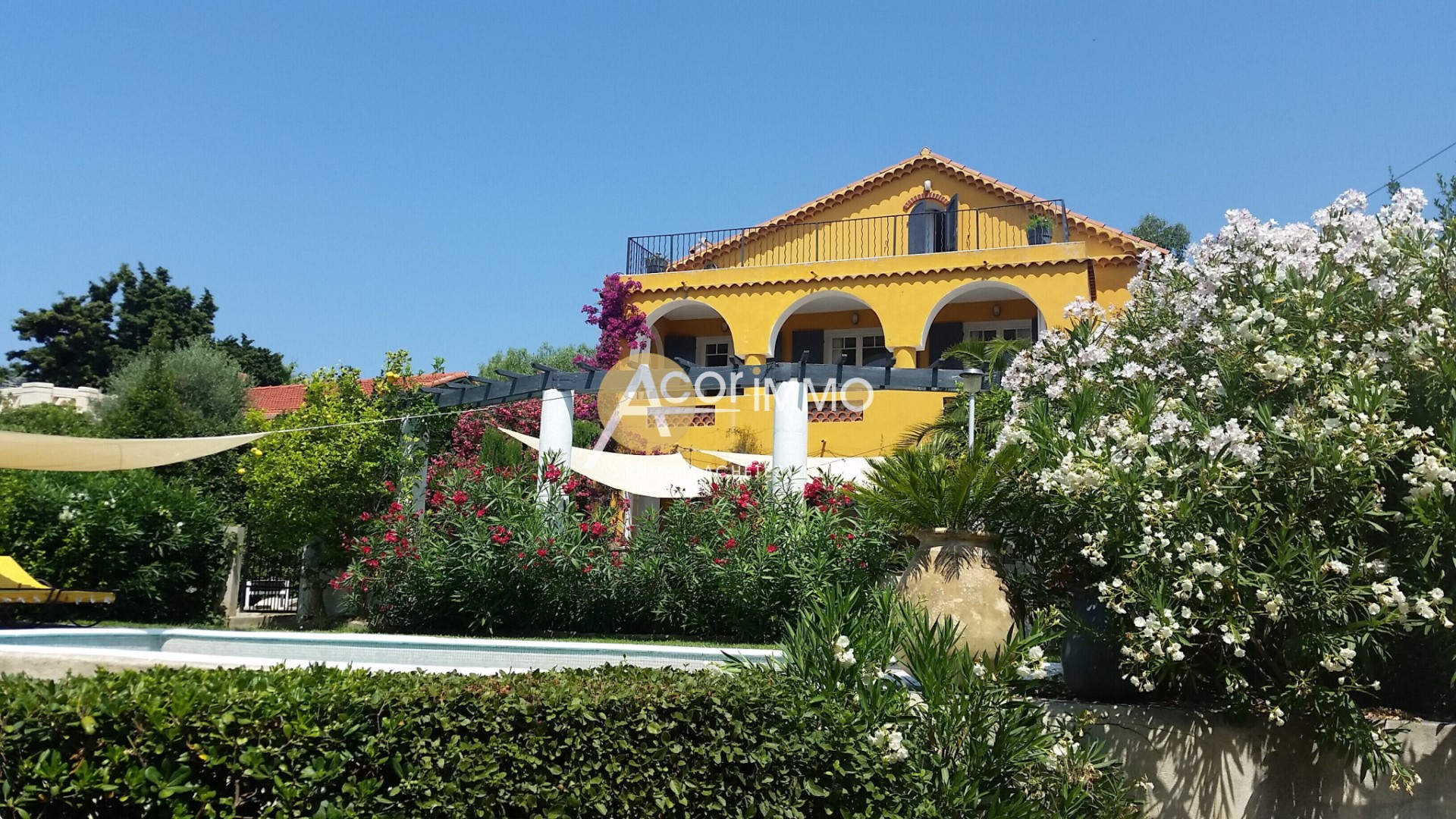 Luxury house for sale in Bandol