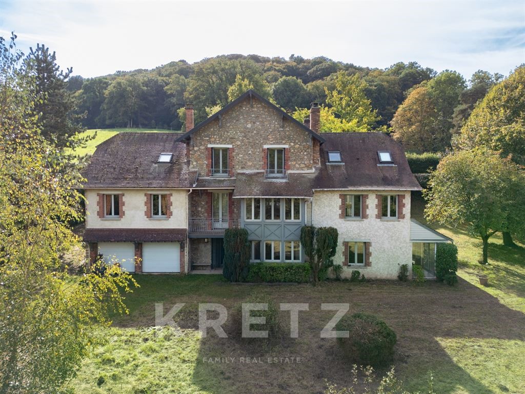 Luxury house for sale in Milon-la-Chapelle