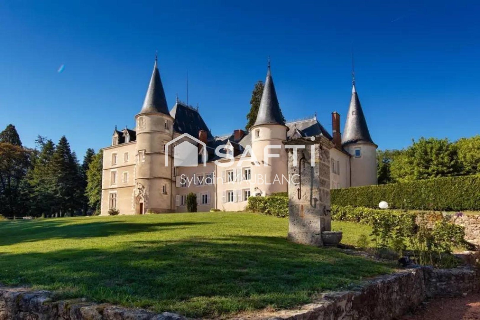 Château à vendre à Vichy