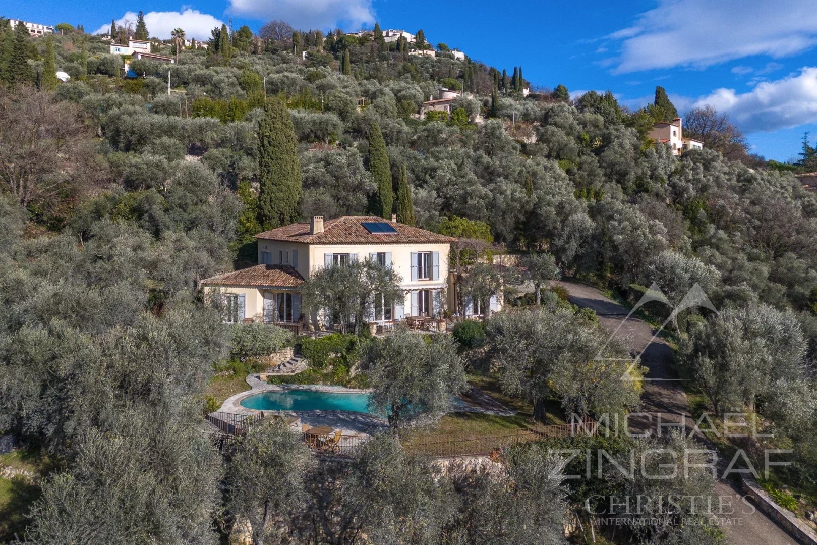 Luxury villa for sale in Cabris
