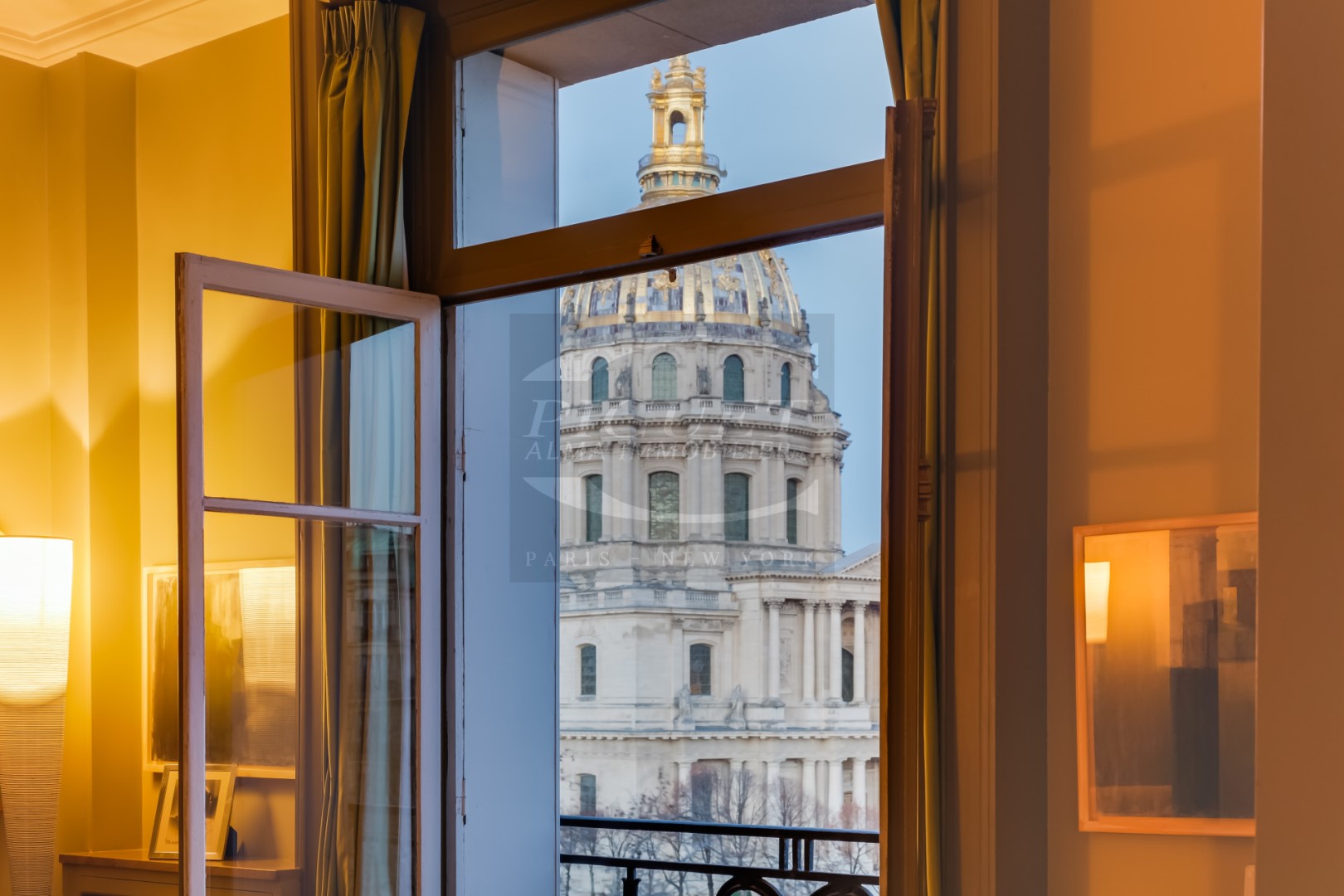Appartement de luxe en location saisonnière dans le quartier Ecole Militaire