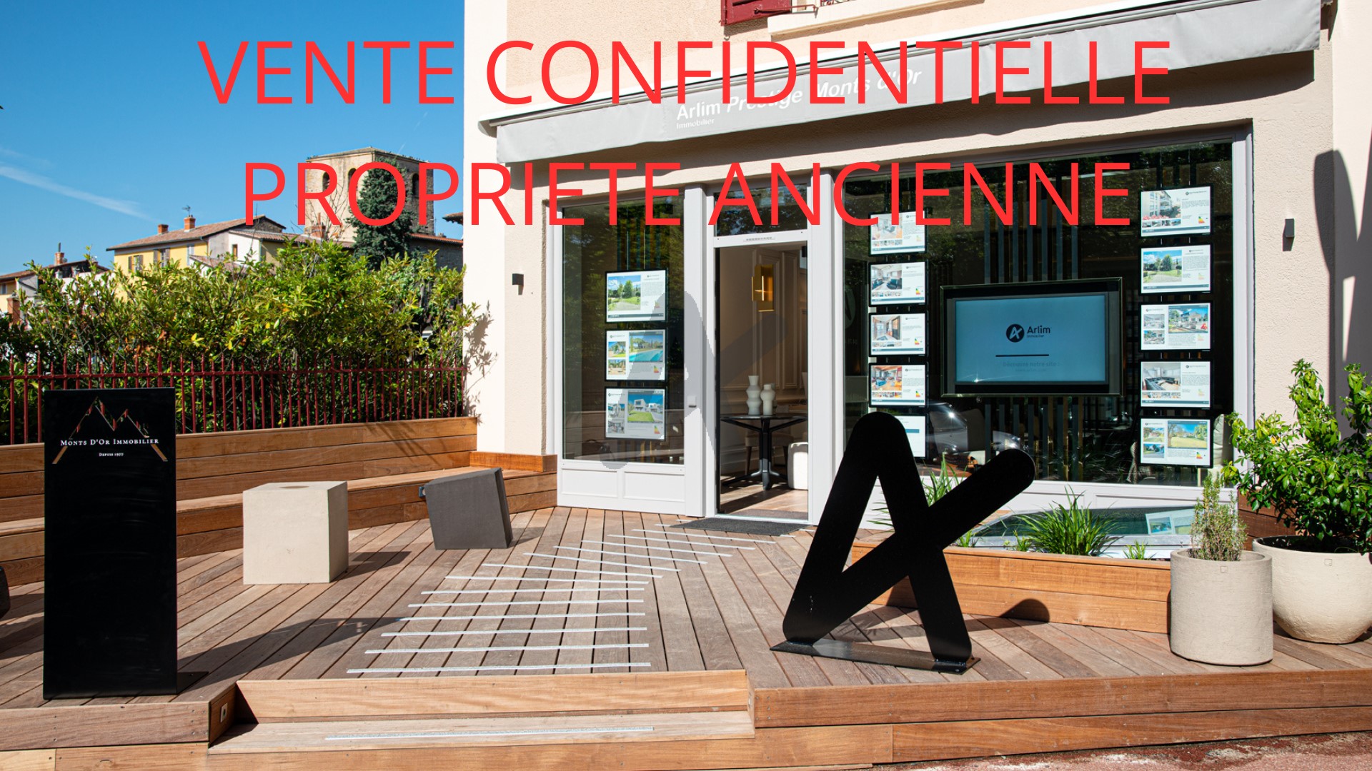 Villa de luxe à vendre dans le quartier Est