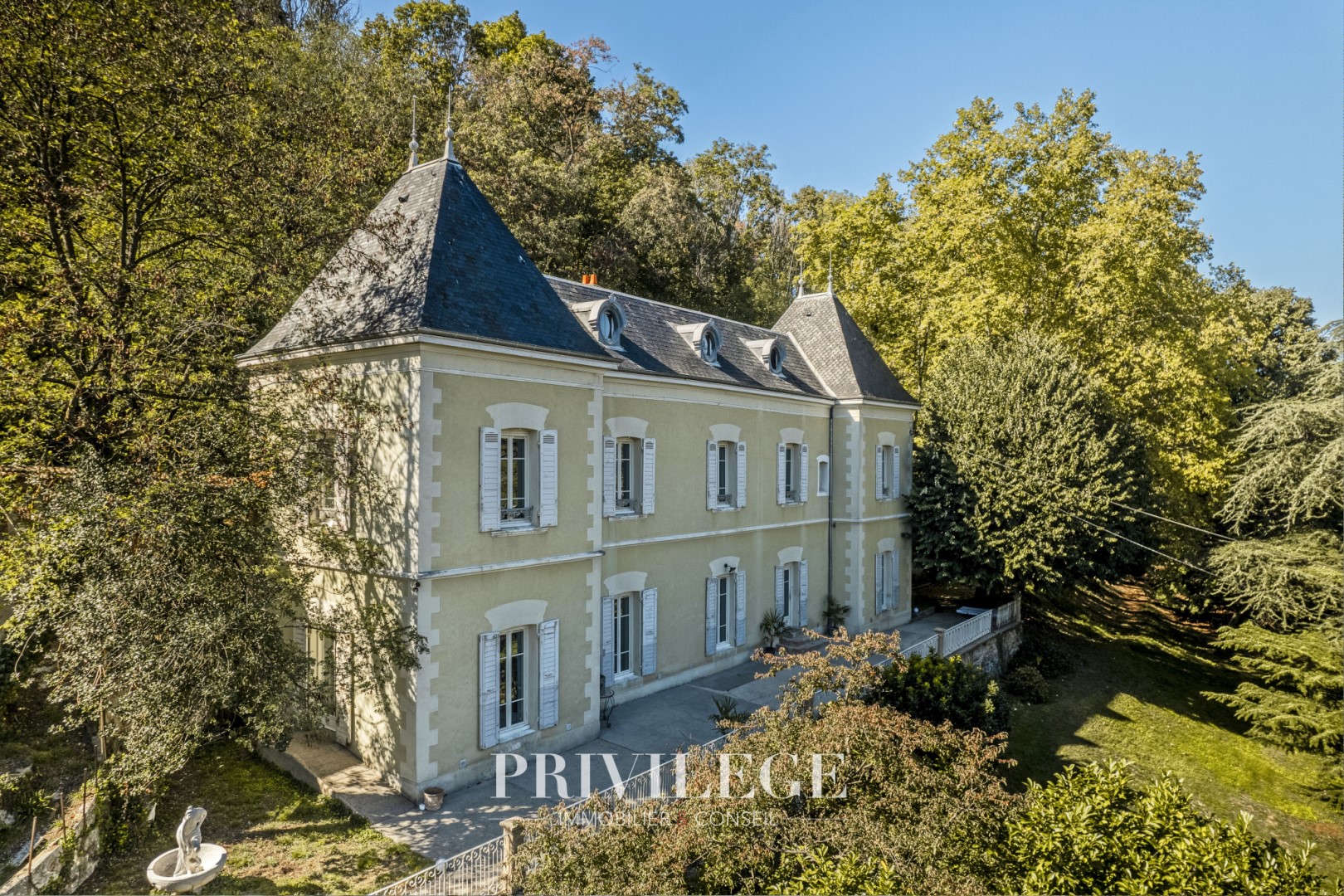 Maison de ville à vendre à Sainte-Colombe