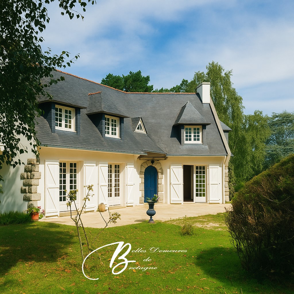 Luxury house for sale in the district Sud