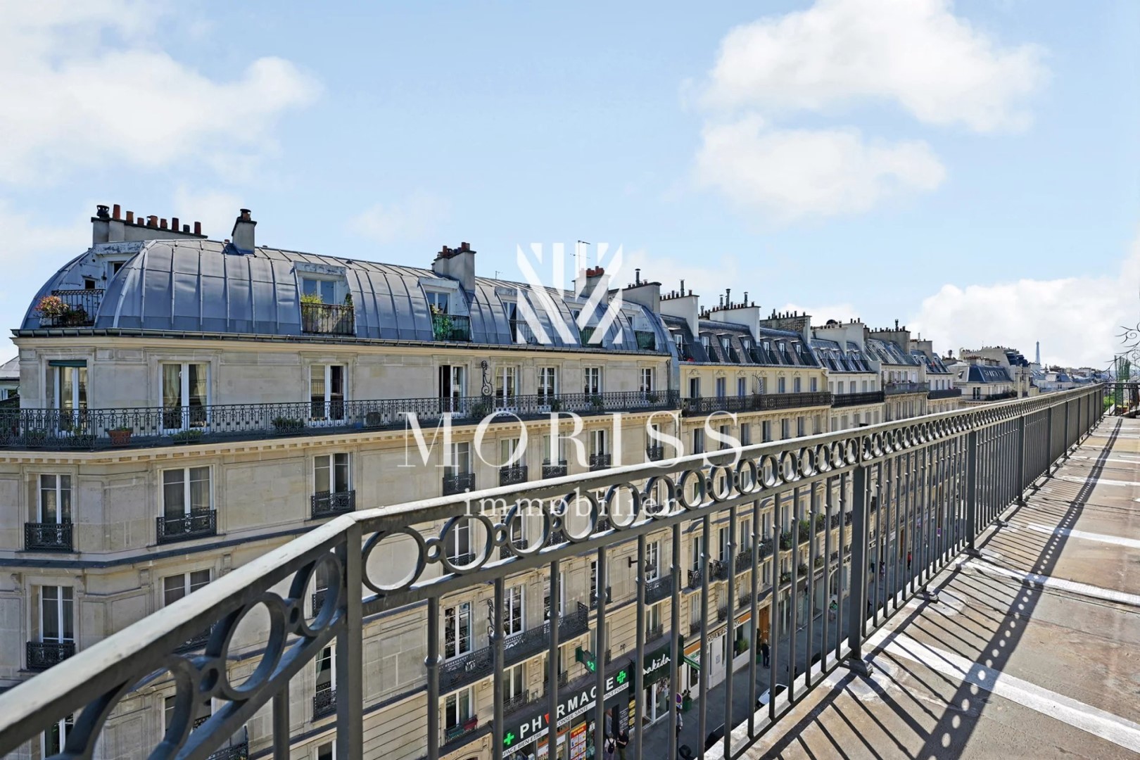 Luxury apartment for sale in the district Saint Vincent de Paul-Lariboisière