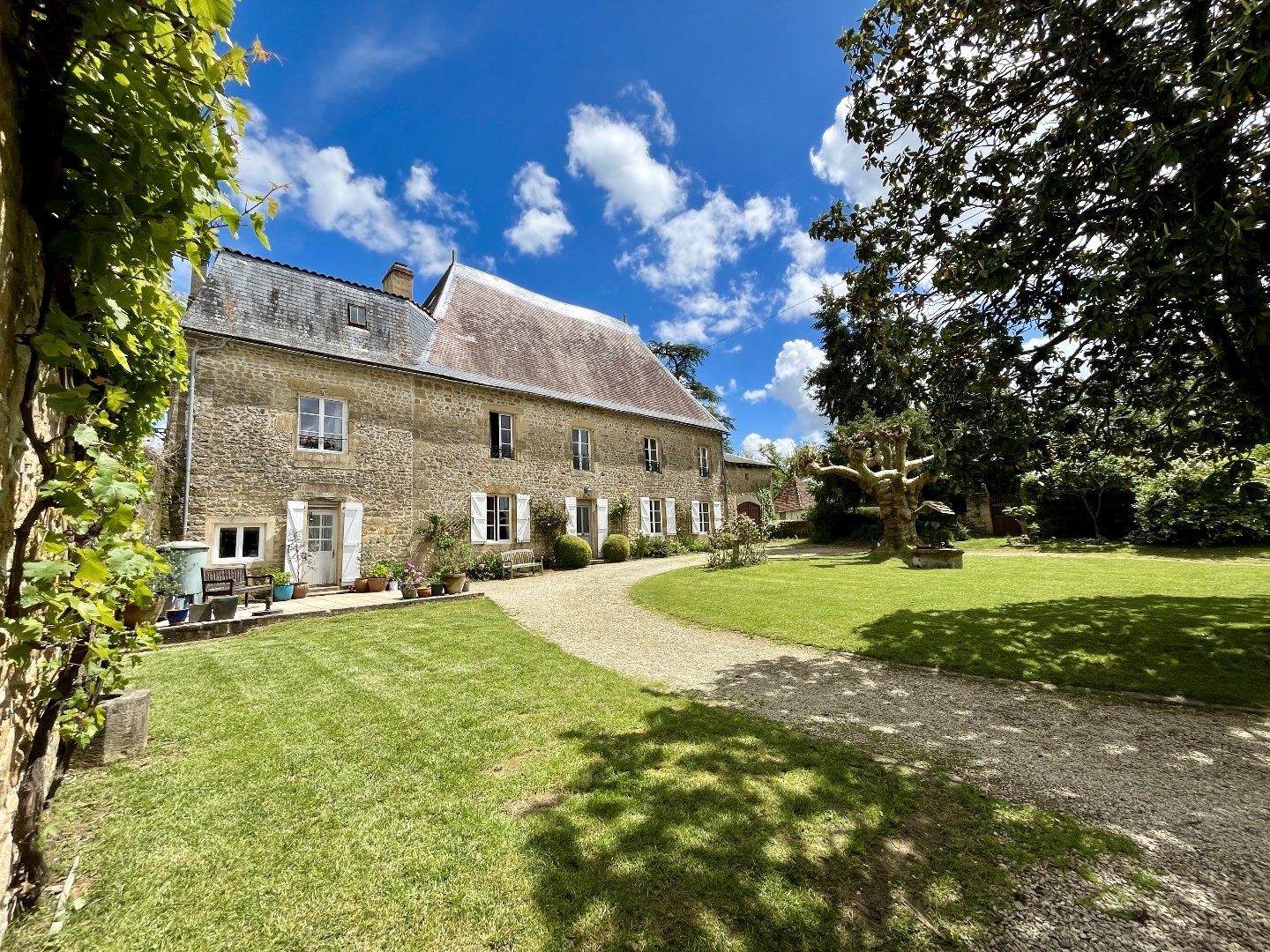 Manoir à vendre à Pressac