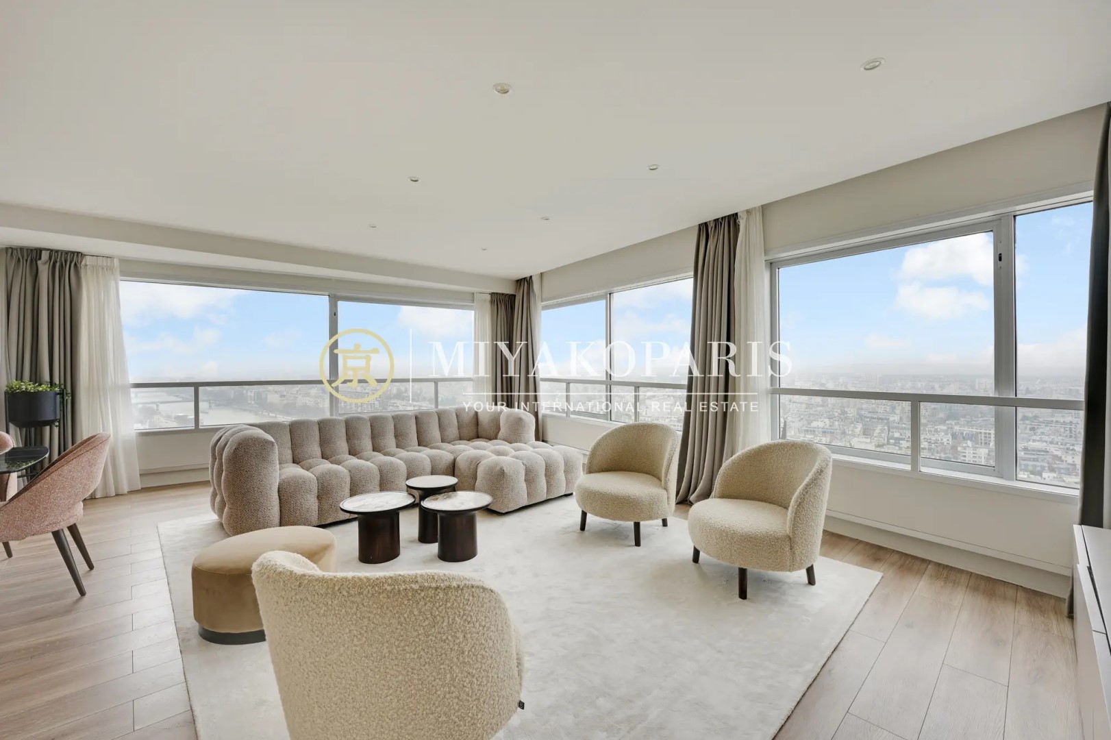 Appartement de luxe à louer dans le quartier Citroën-Boucicaut