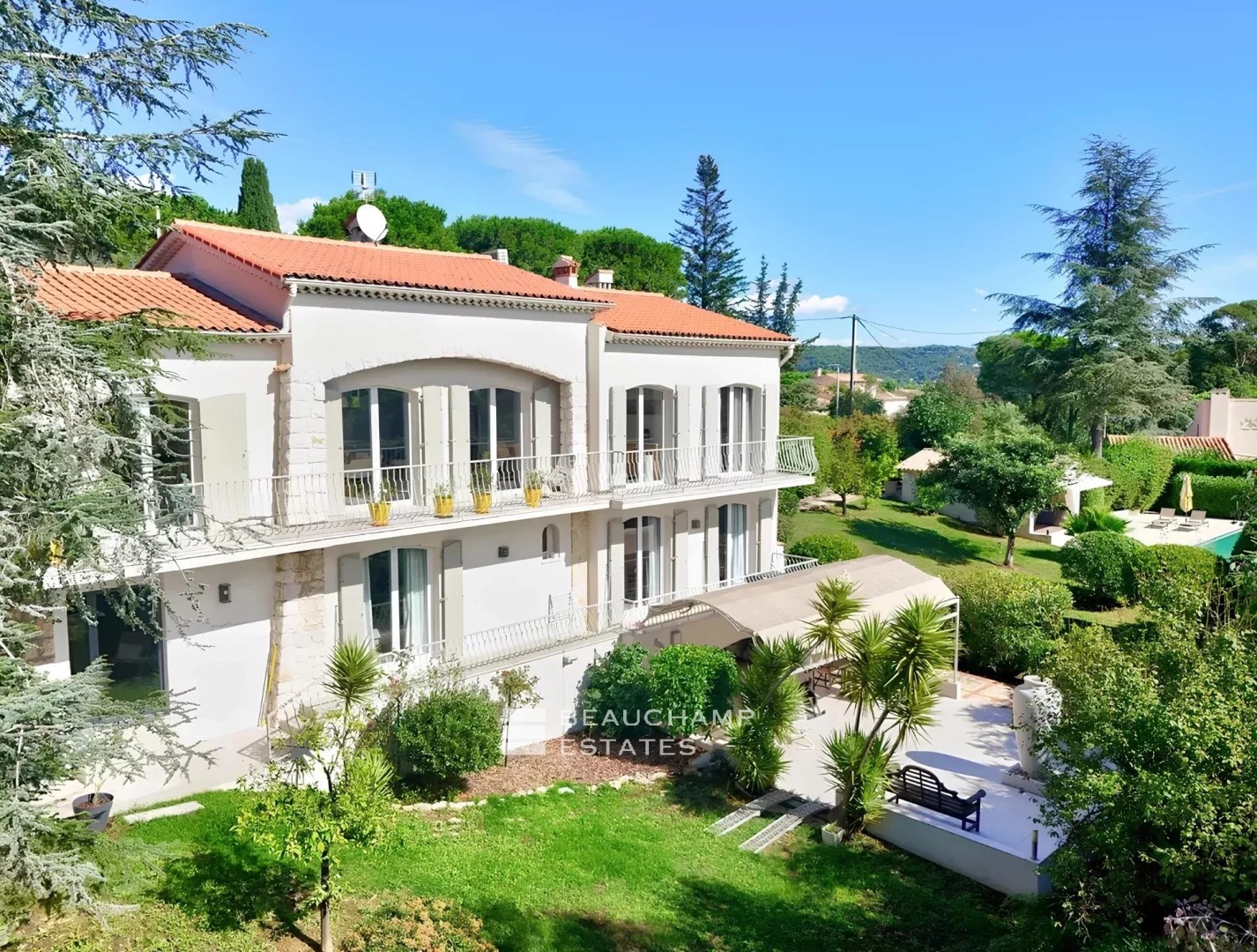 Villa de luxe à vendre à La Roquette-sur-Siagne