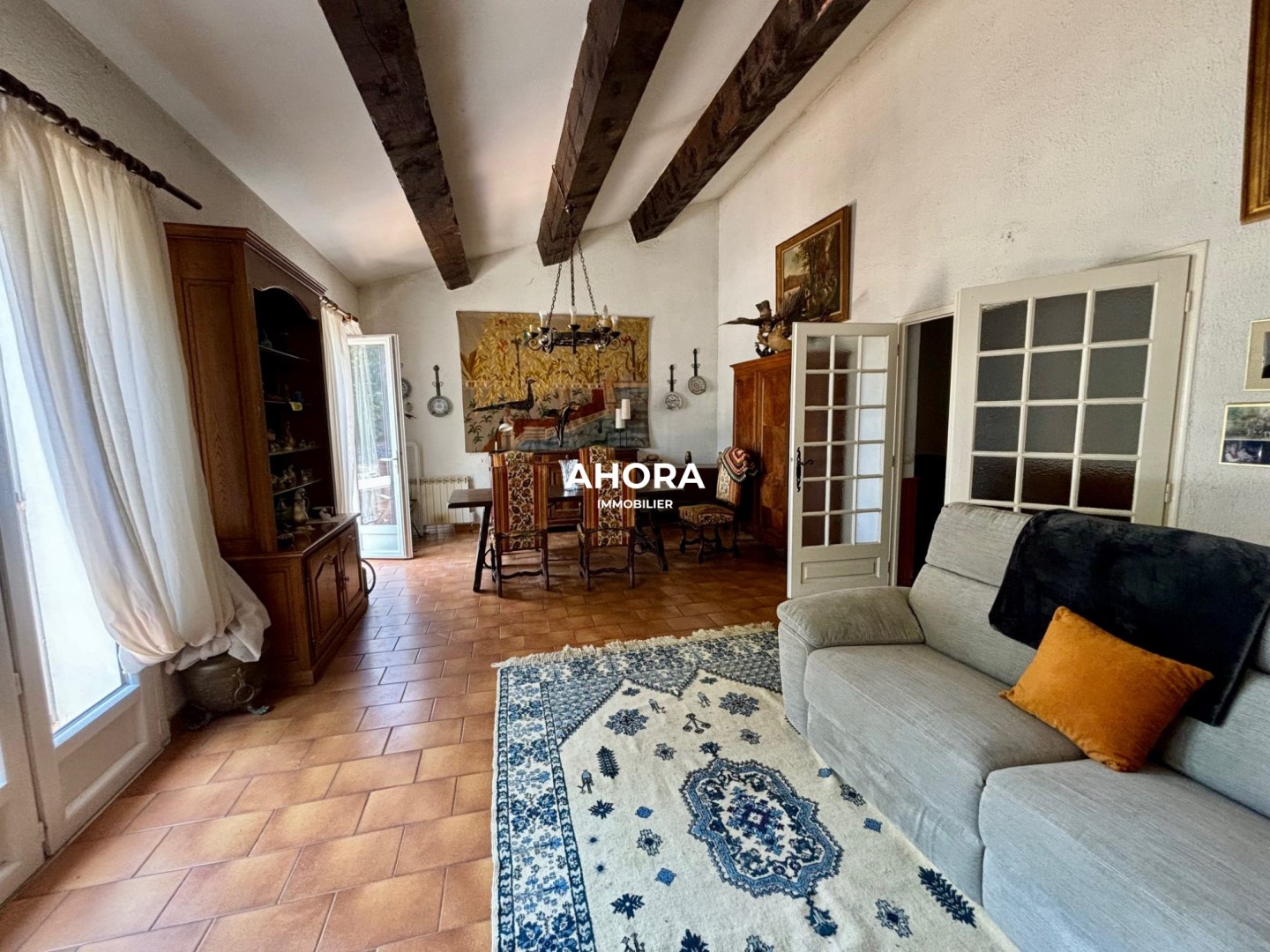Maison traditionnelle à vendre dans le quartier Les Baumettes