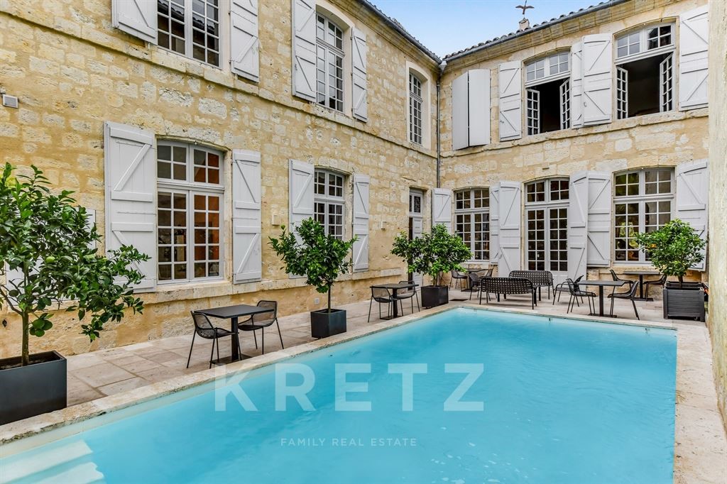 Private mansion for sale in Lectoure