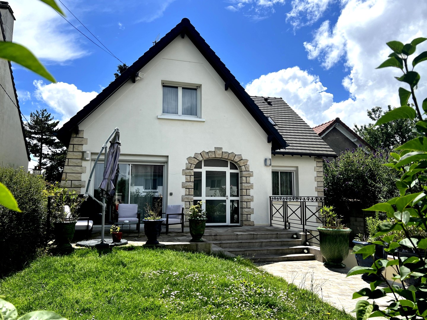 Luxury house for sale in Ormesson-sur-Marne