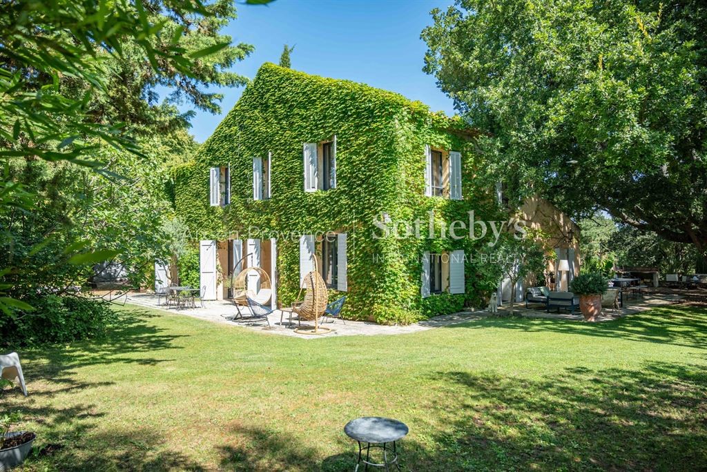 Maison de luxe à vendre dans le quartier Plateau de Puyricard-La Trévaresse