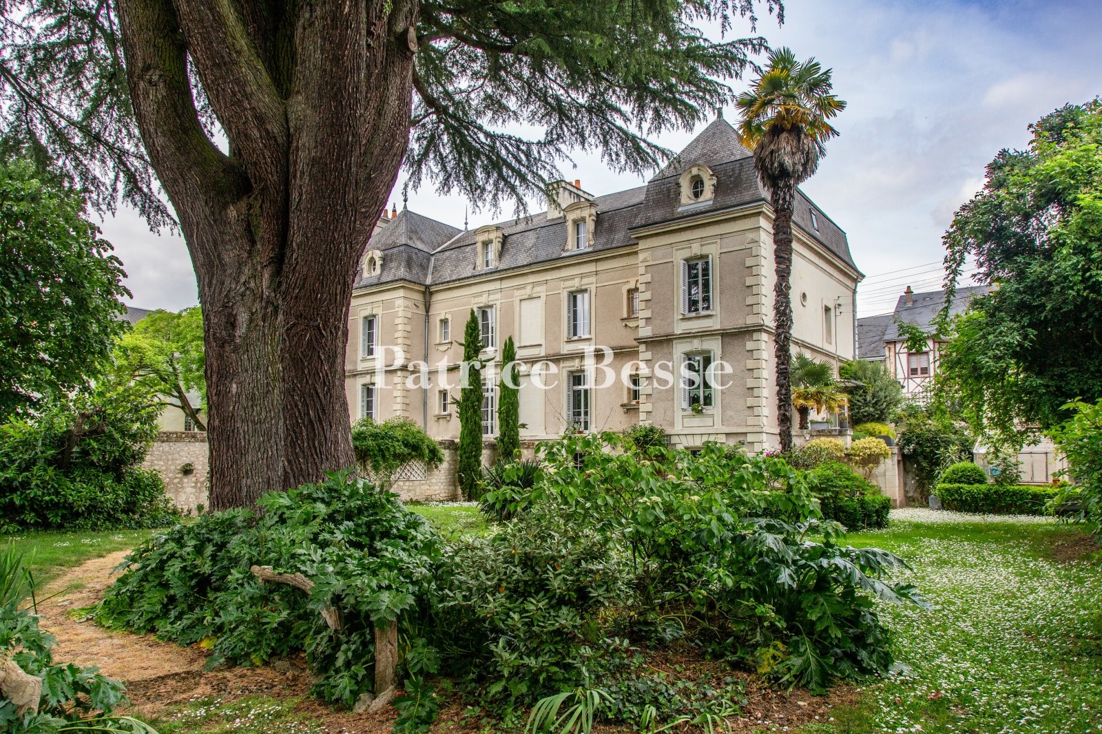 Old house for sale in Chinon