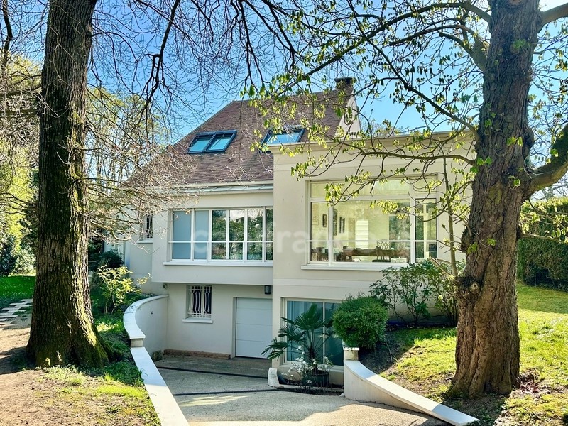Modernes Haus zu verkaufen Marine