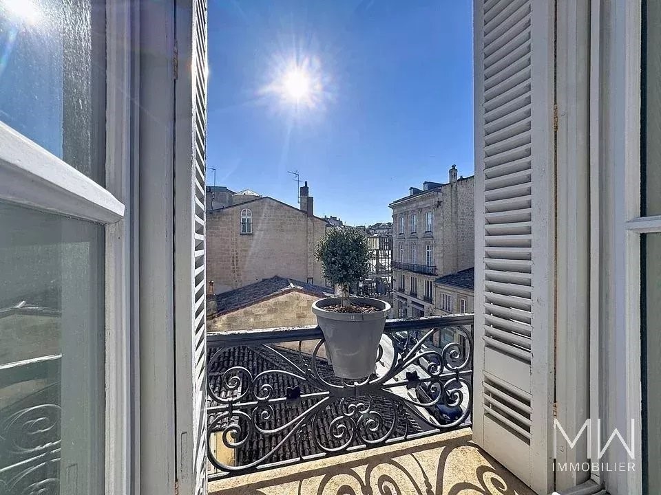 Appartement de luxe à vendre dans le quartier Hôtel de Ville-Quinconce-Saint Seurin-Fondaudège
