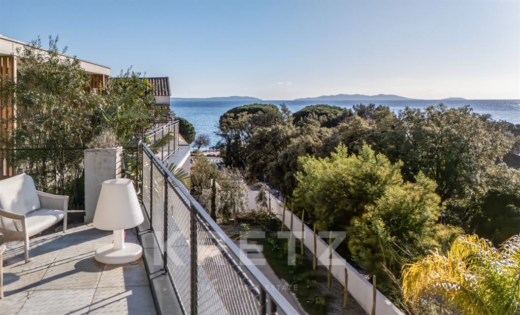luxury duplex for sale in the district Les Calanques