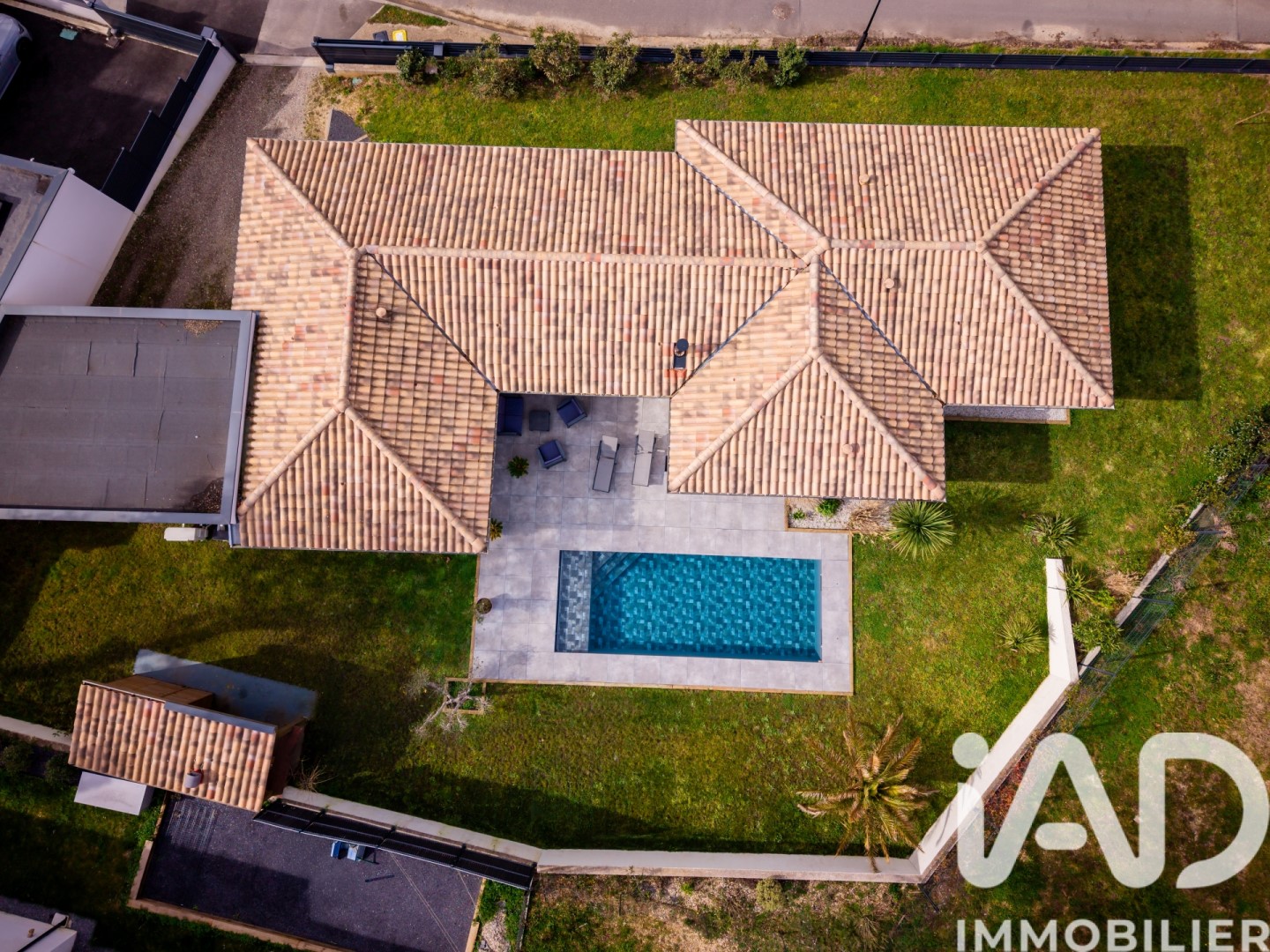 Architect house for sale in Bouliac