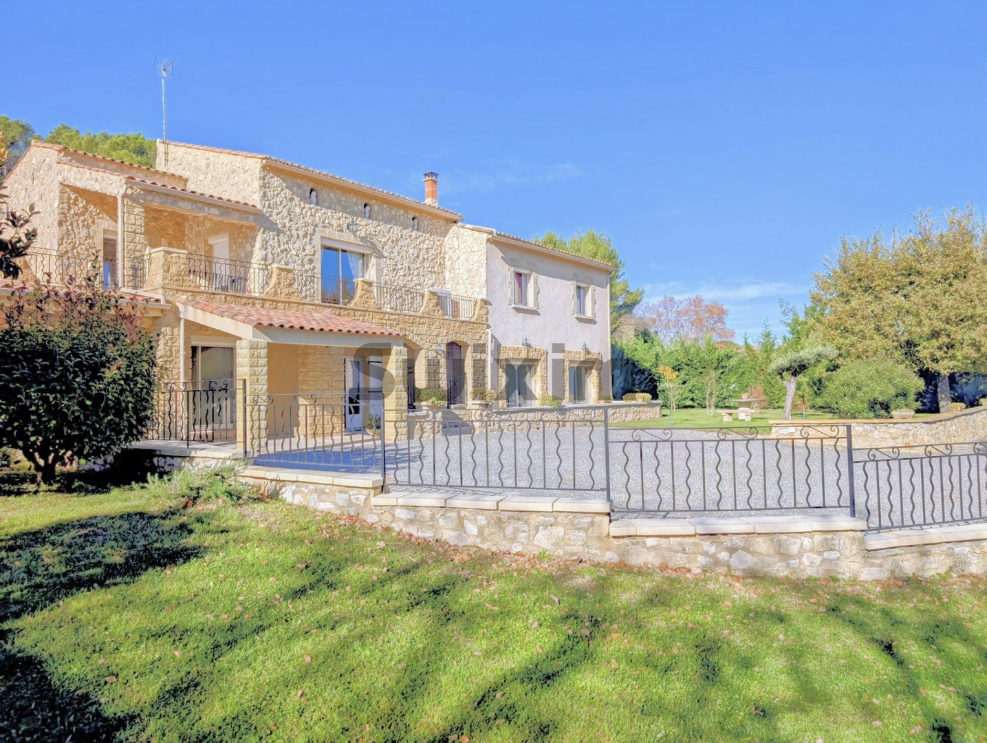 Maison de luxe à vendre à Uzès
