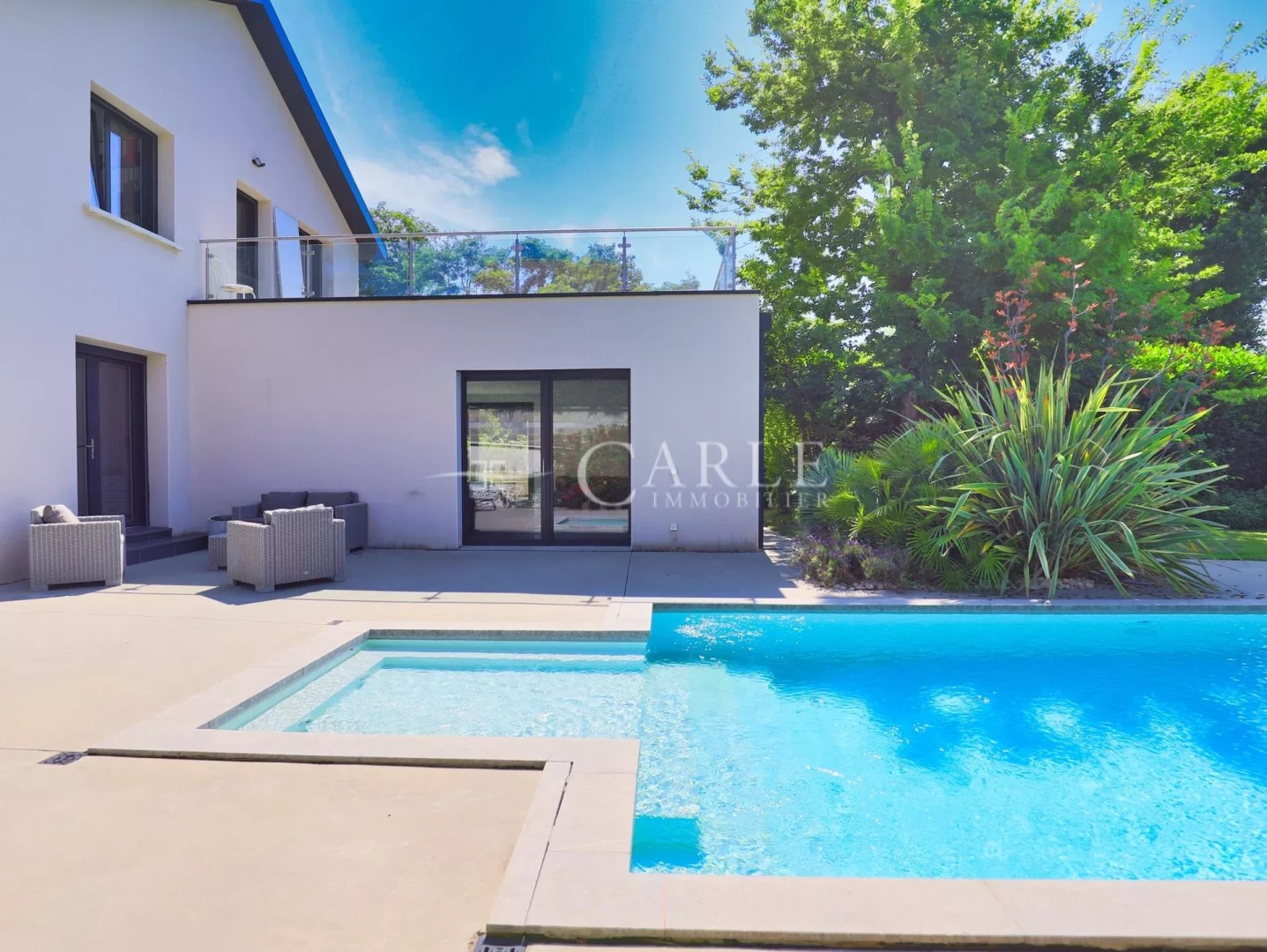 Villa de luxe à vendre dans le quartier Vurey