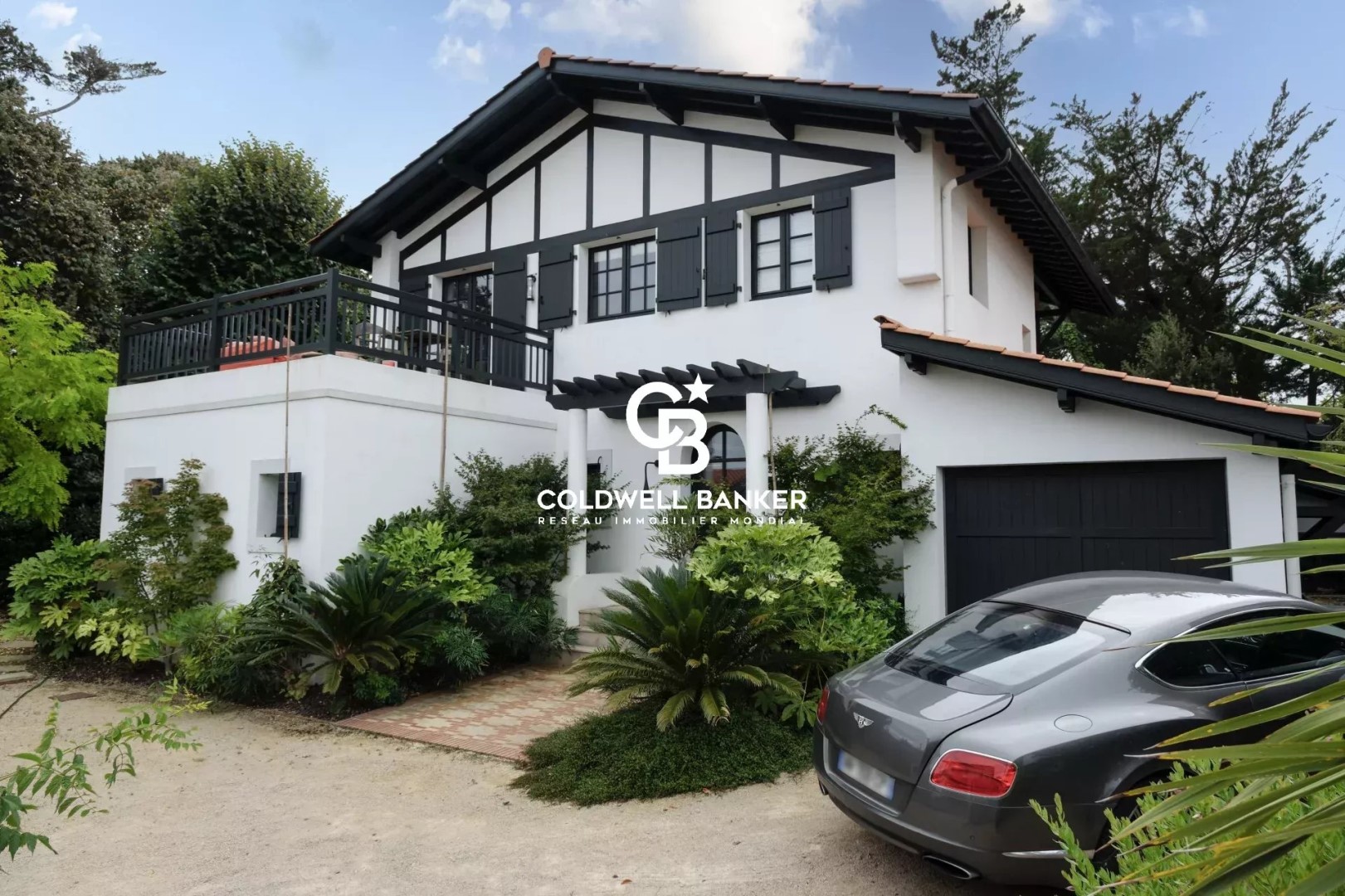 Luxury house for sale in Guéthary