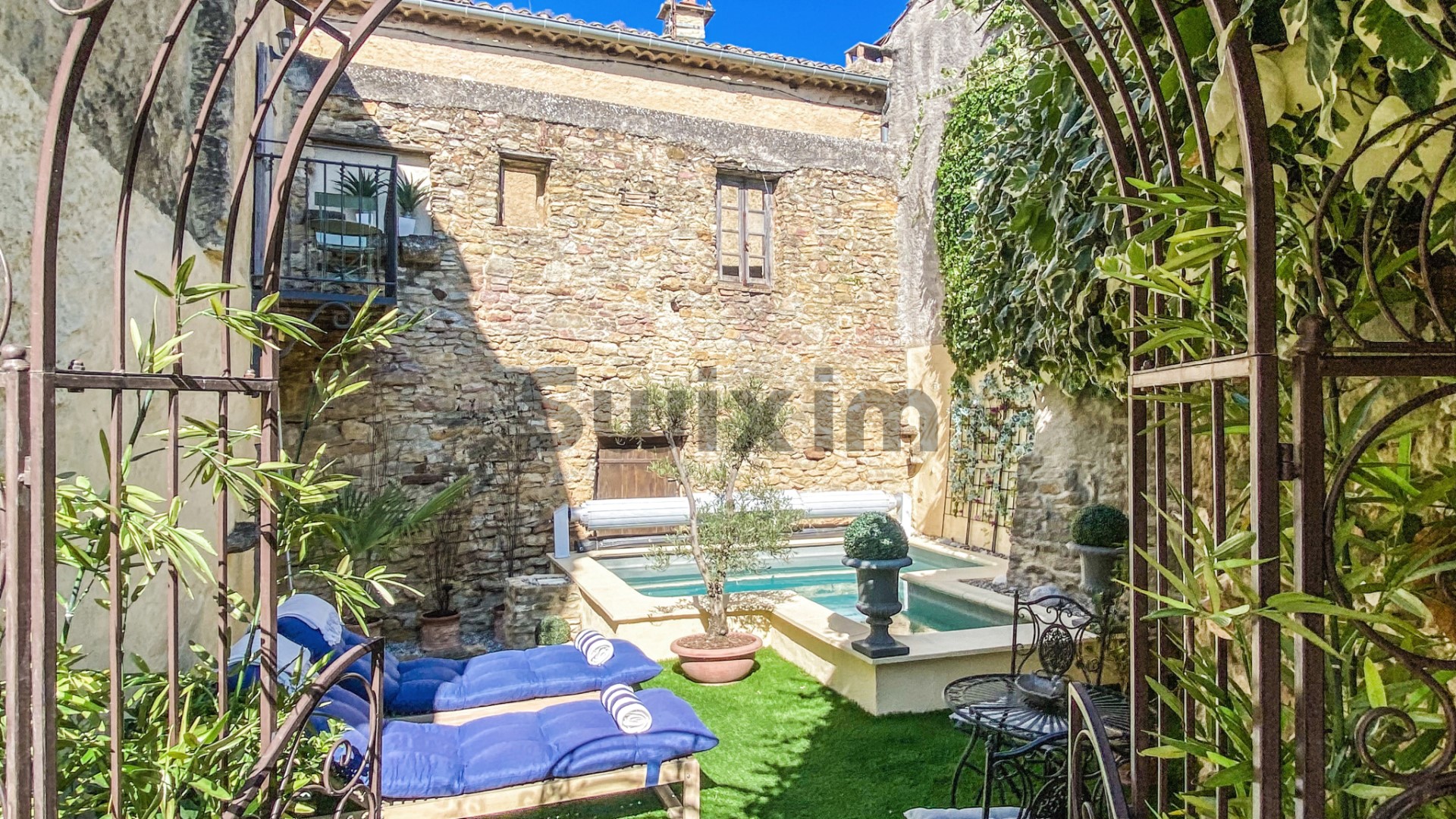 Maison de luxe à vendre à Uzès