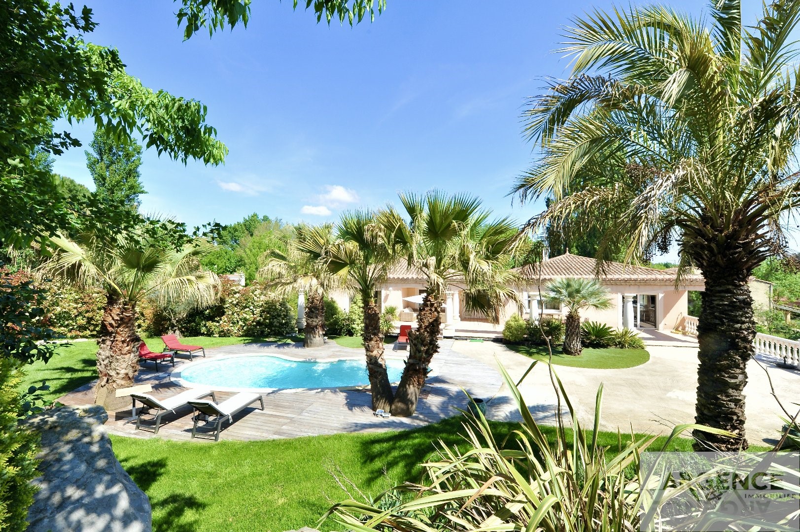 Villa de luxe à vendre dans le quartier Mont Saint Clair-Hôtel de Ville