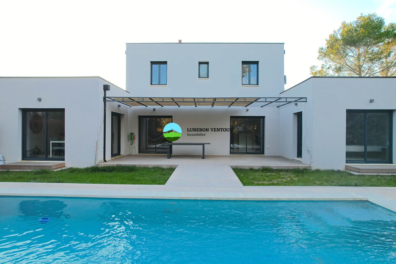 Villa de luxe à vendre à Saint-Didier