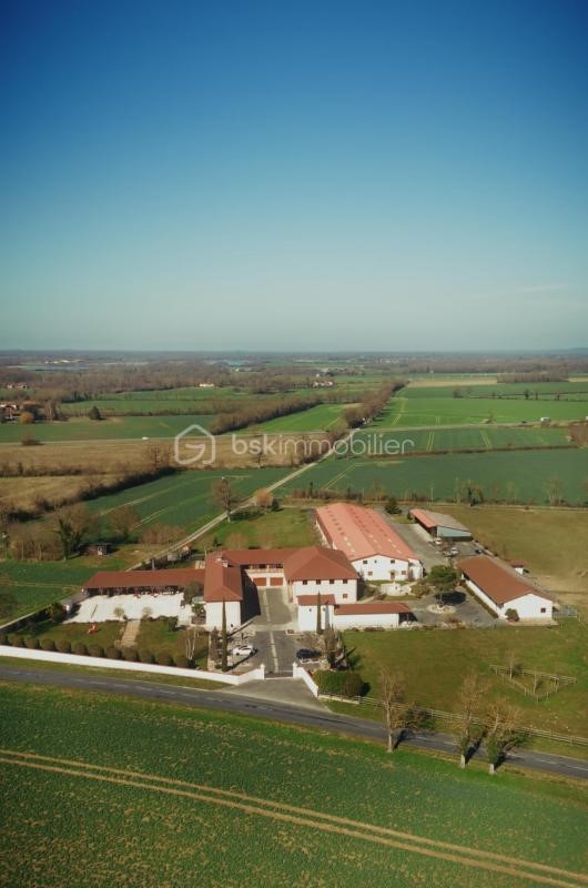 propriété à vendre à Villars-les-Dombes