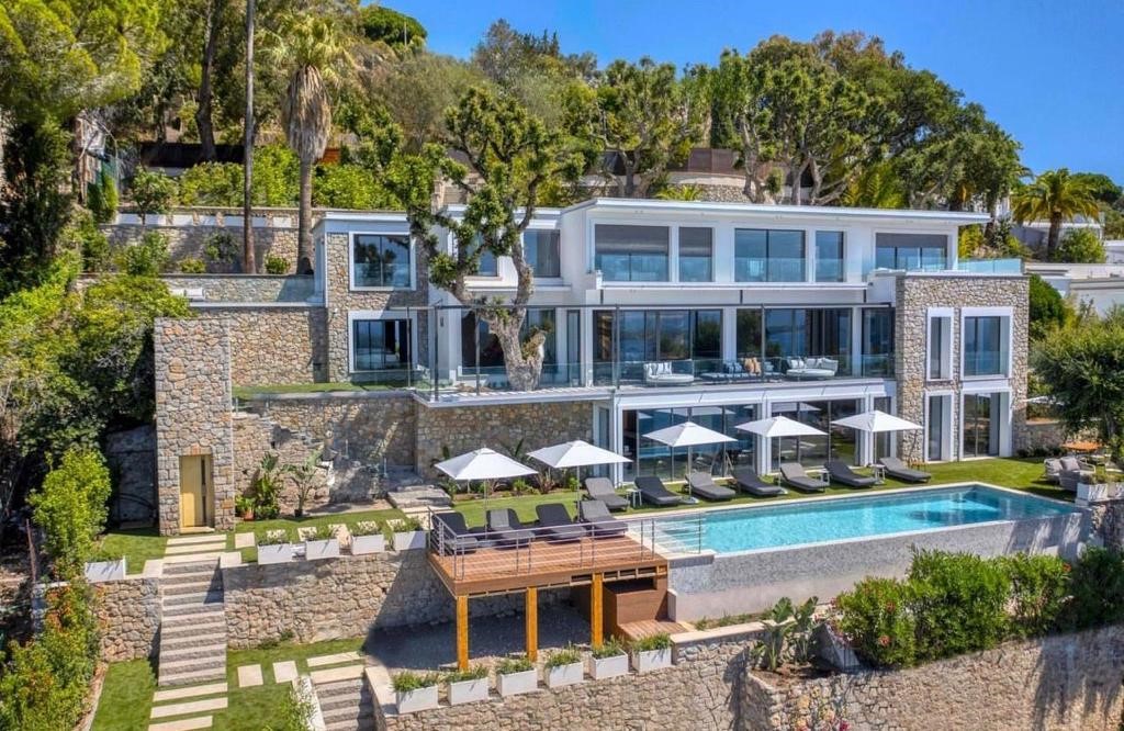 Villa de luxe à vendre dans le quartier La Californie