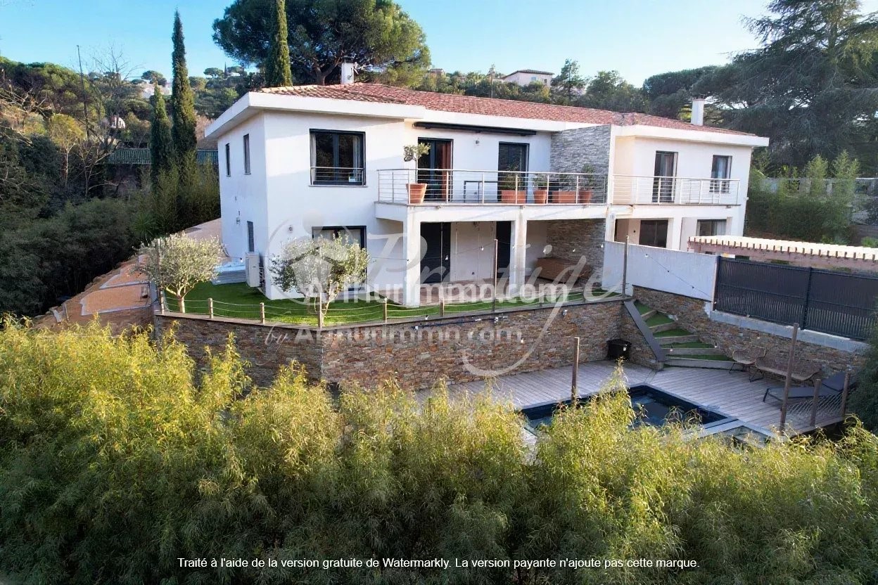 Villa di lusso in vendita Ville-Les Saquedes-Le Bouillonnet