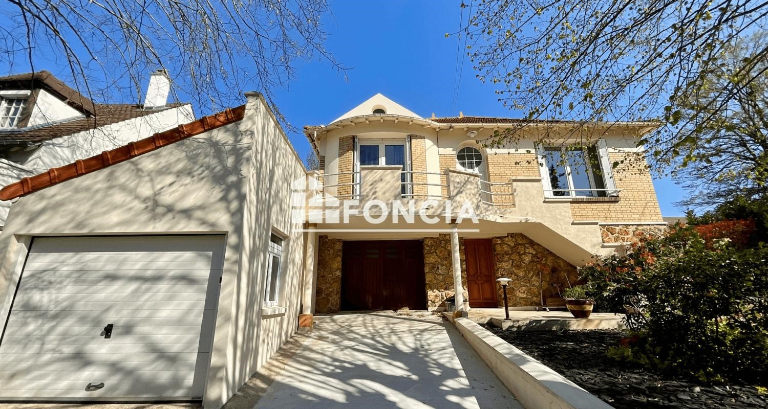 Luxury house for sale in the district Malabry