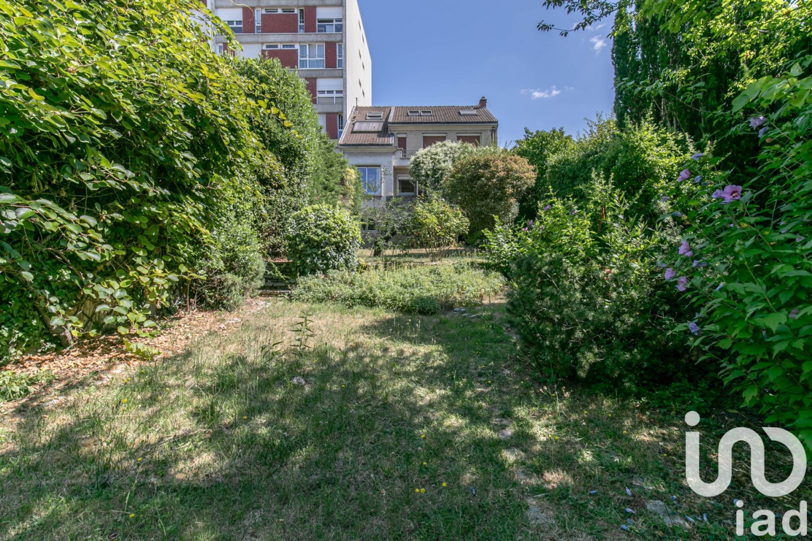 Luxury house for sale in the district Solidarité Carnot