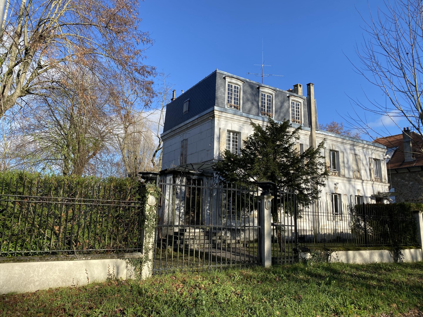 Oude woning te koop in Napoleon