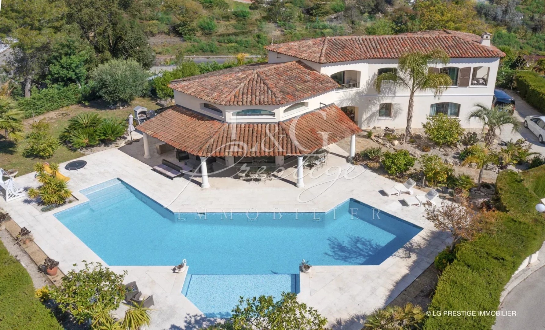 Luxury villa for sale in Mandelieu-la-Napoule