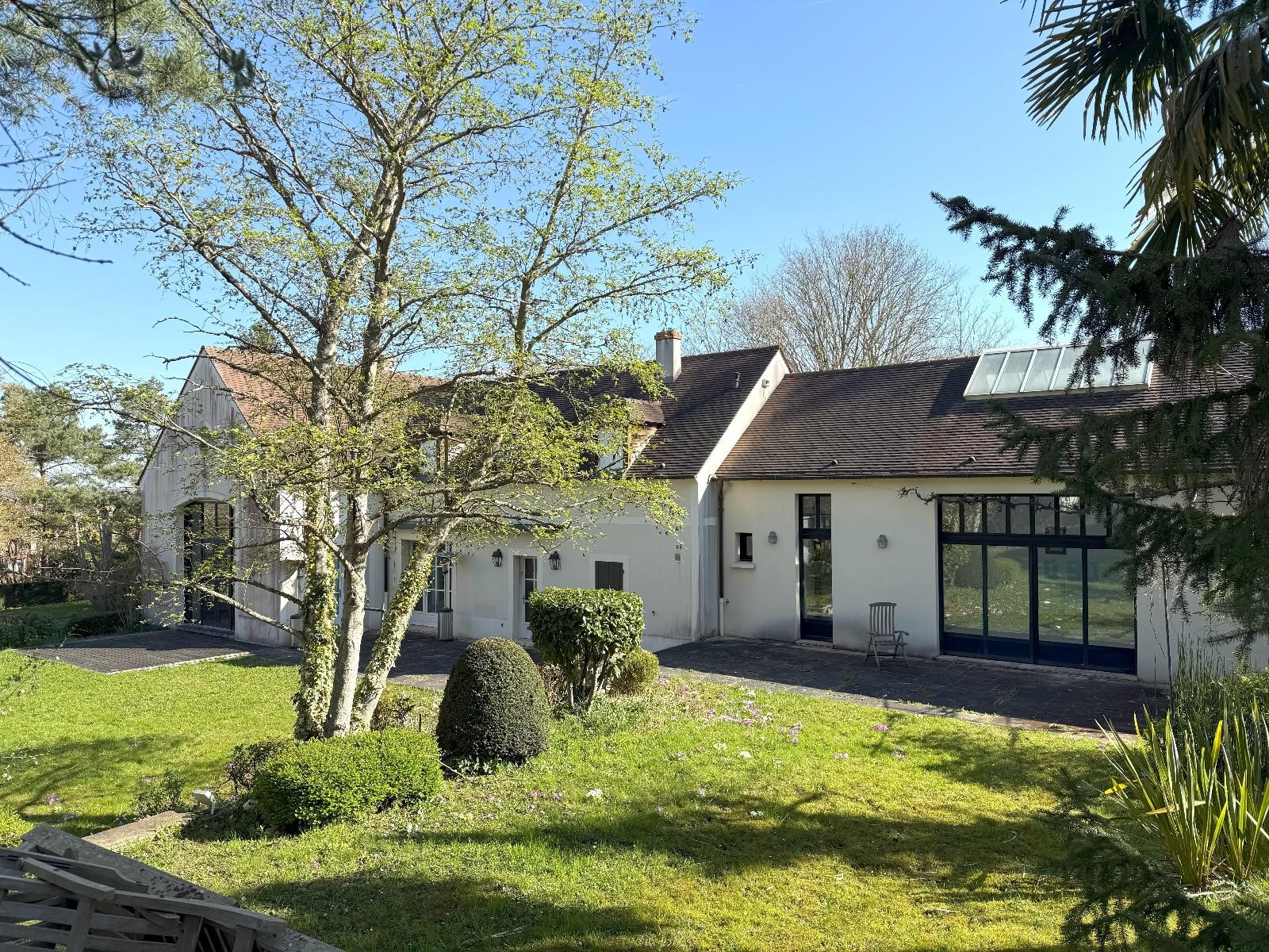 Casale lungo francese tipico in vendita Morainvilliers