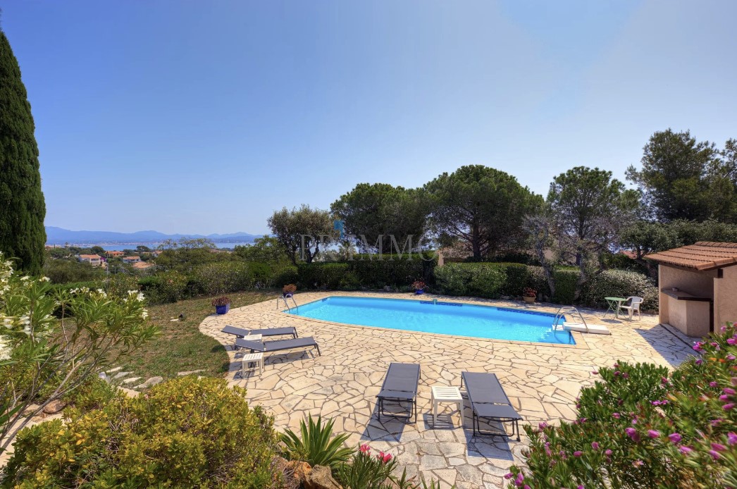 Luxury villa for sale in Fréjus
